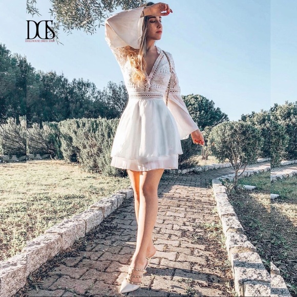 5 ⭐️ Aphrodite - Eyelet Trim Plunge Flare Dress - Picture 5 of 8